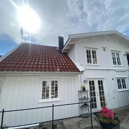 Hotel Sorlandsidyll Midt I By